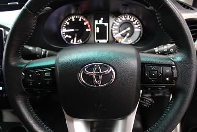 2021 Toyota Hilux - Thumbnail