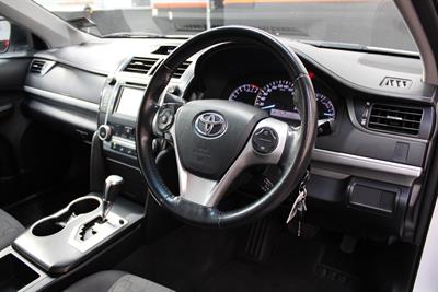 2015 Toyota Camry - Thumbnail