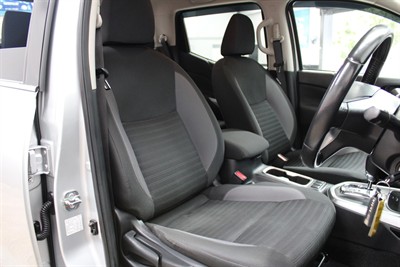 2021 Nissan Navara - Thumbnail