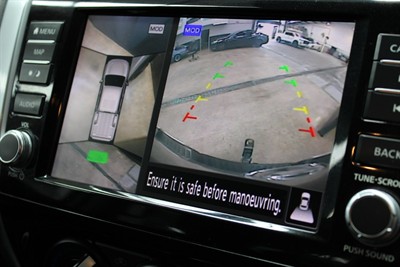 2021 Nissan Navara - Thumbnail