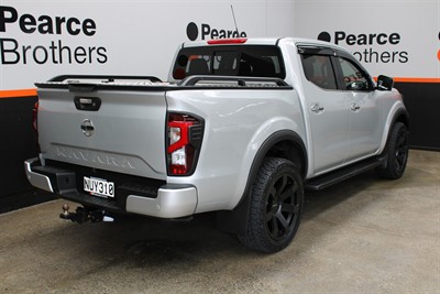 2021 Nissan Navara - Thumbnail