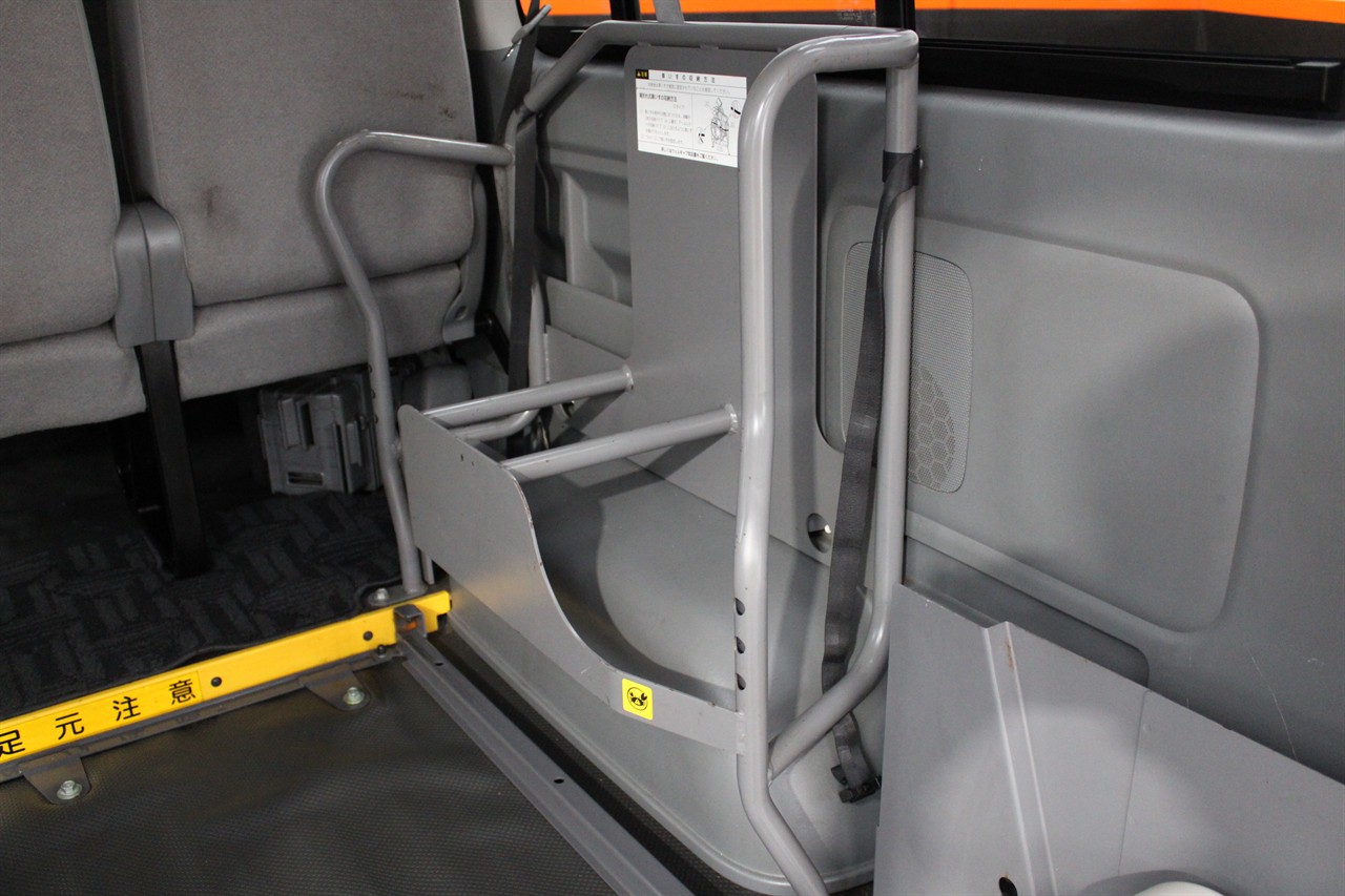 2010 Toyota Hiace