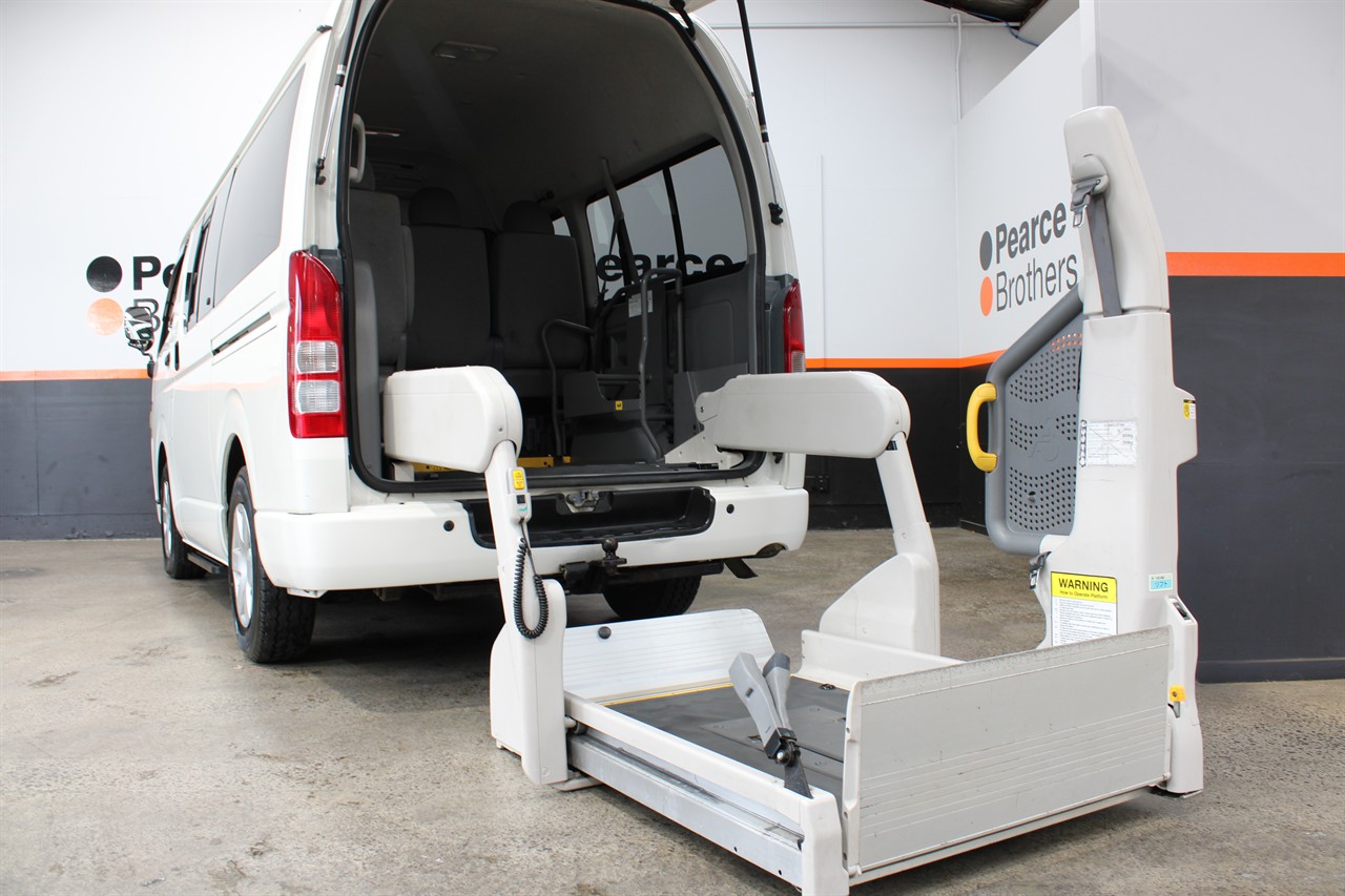 2010 Toyota Hiace