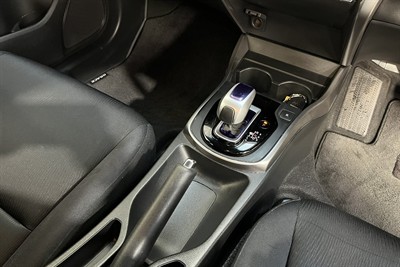 2015 Honda Grace - Thumbnail