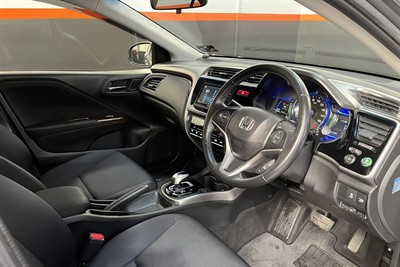 2015 Honda Grace - Thumbnail