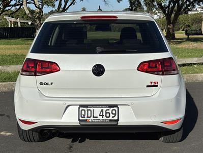2015 Volkswagen Golf - Thumbnail