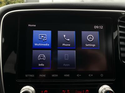 2021 Mitsubishi Outlander - Thumbnail