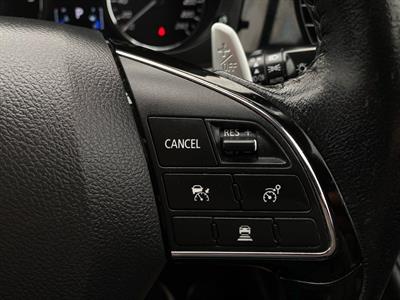 2021 Mitsubishi Outlander - Thumbnail