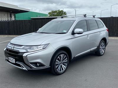 2021 Mitsubishi Outlander - Thumbnail