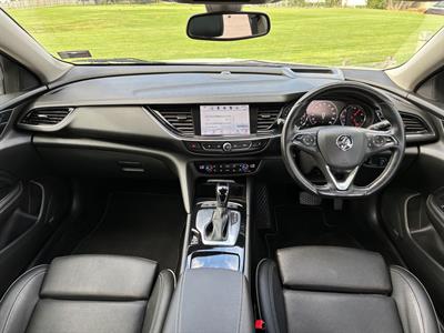 2018 Holden Commodore - Thumbnail