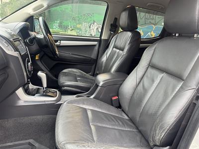 2015 Isuzu D-Max - Thumbnail