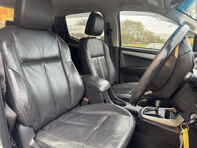 2015 Isuzu D-Max - Thumbnail