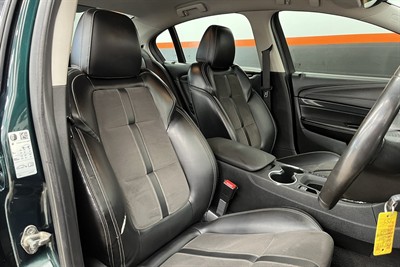 2015 Holden Commodore - Thumbnail