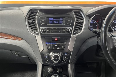 2015 Hyundai Santa Fe - Thumbnail