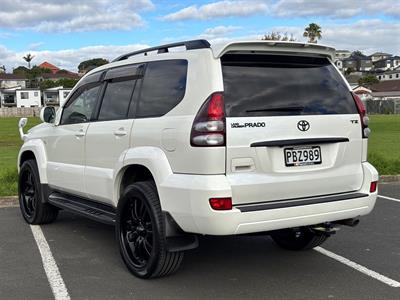 2007 Toyota Landcruiser Prado - Thumbnail