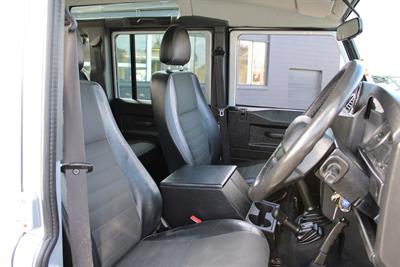 2010 Land Rover Defender - Thumbnail