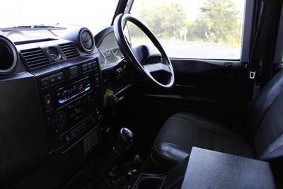 2010 Land Rover Defender - Thumbnail