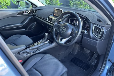 2016 Mazda Mazda3 - Thumbnail