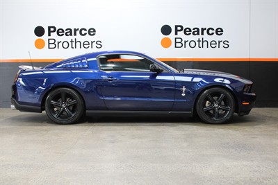 2010 Ford Mustang - Thumbnail