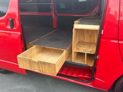 2015 Toyota Hiace - Thumbnail