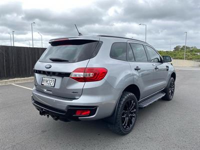 2021 Ford Everest - Thumbnail