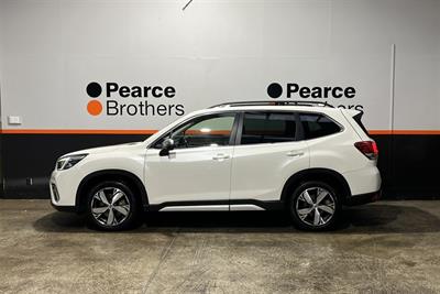 2020 Subaru FORESTER - Thumbnail