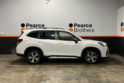 2020 Subaru FORESTER - Thumbnail