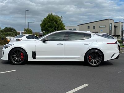 2021 Kia Stinger - Thumbnail