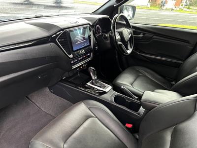 2021 Isuzu D-Max - Thumbnail