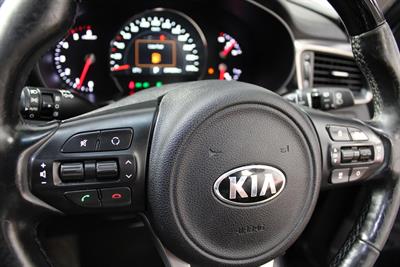 2017 Kia Sorento - Thumbnail