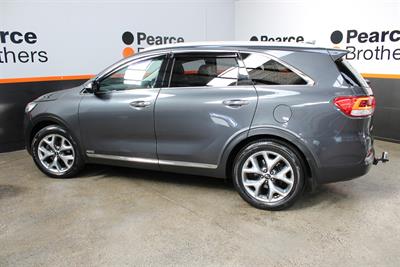 2017 Kia Sorento - Thumbnail