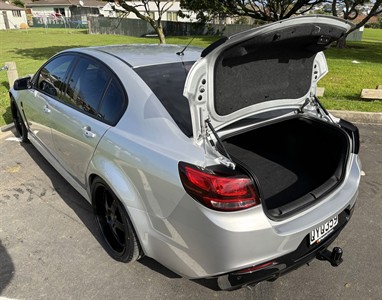 2015 Holden Commodore - Thumbnail