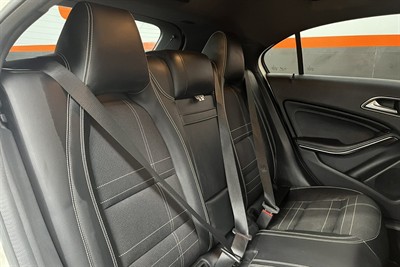 2013 Mercedes-Benz A180 - Thumbnail