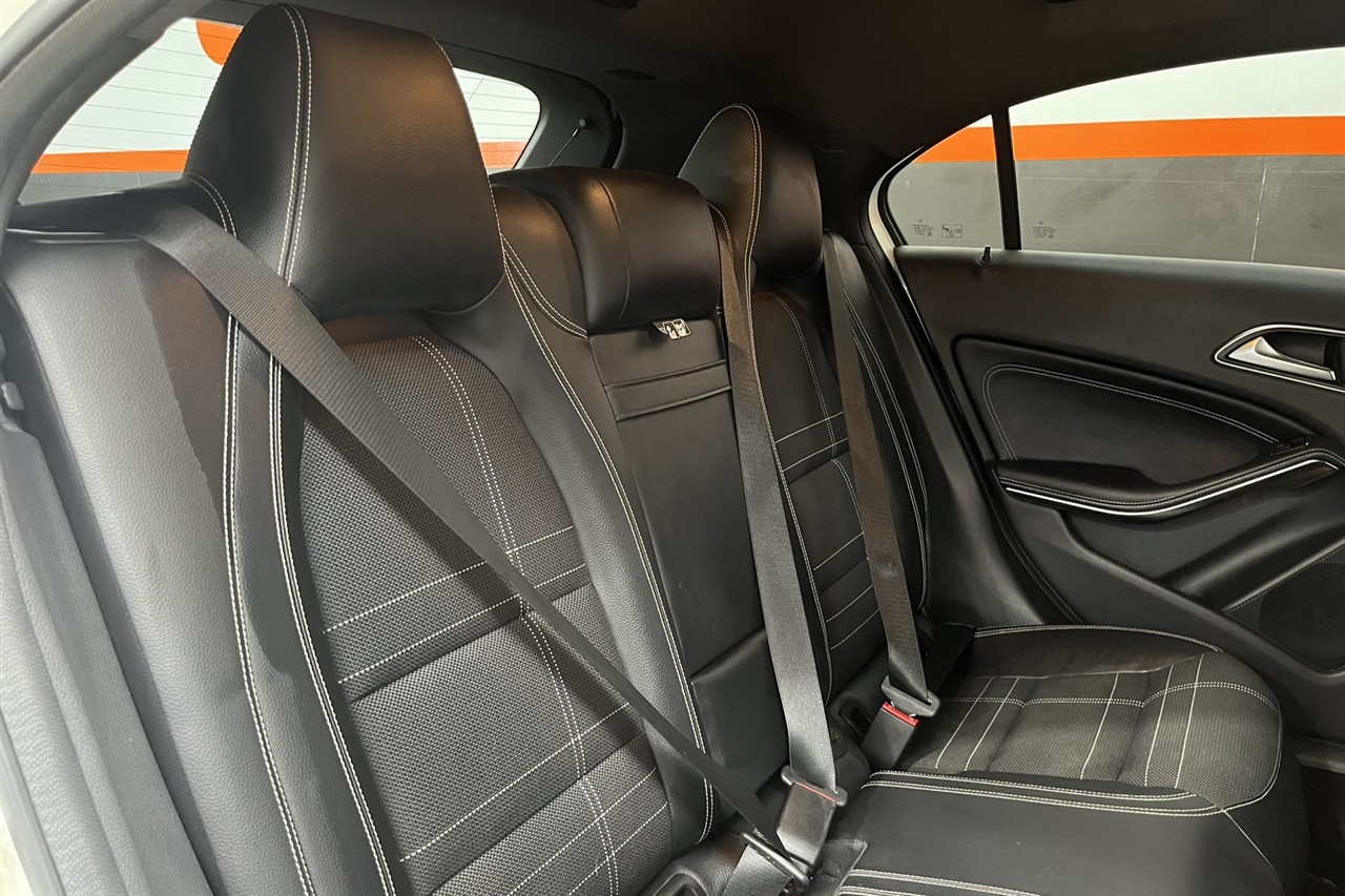 2013 Mercedes-Benz A180