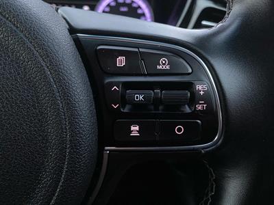 2021 Kia Niro - Thumbnail