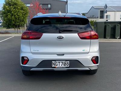 2021 Kia Niro - Thumbnail