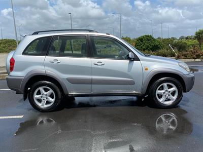 2002 Toyota RAV4 - Thumbnail