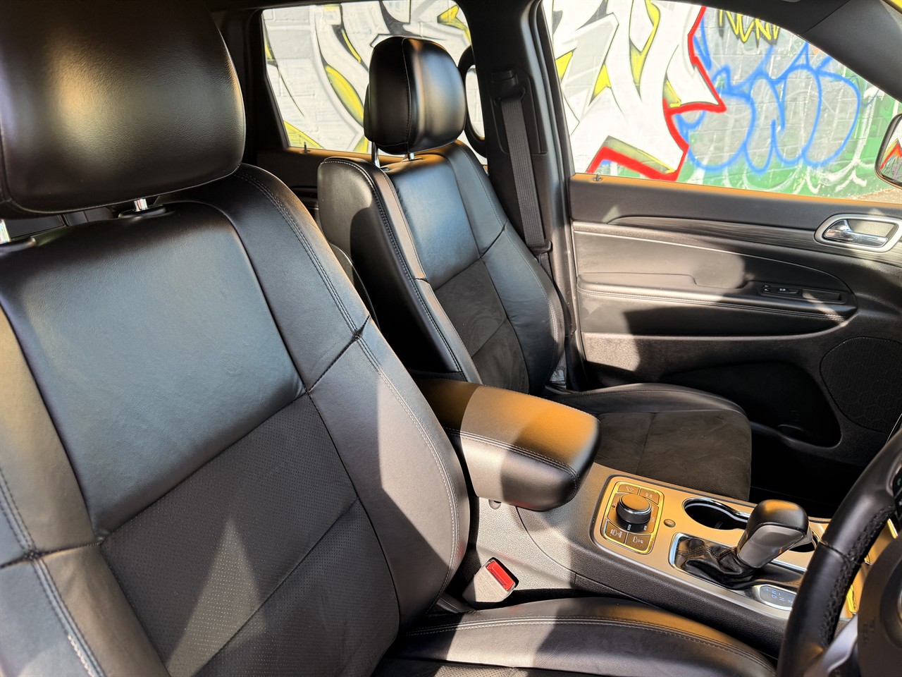 2019 Jeep GRAND CHEROKEE