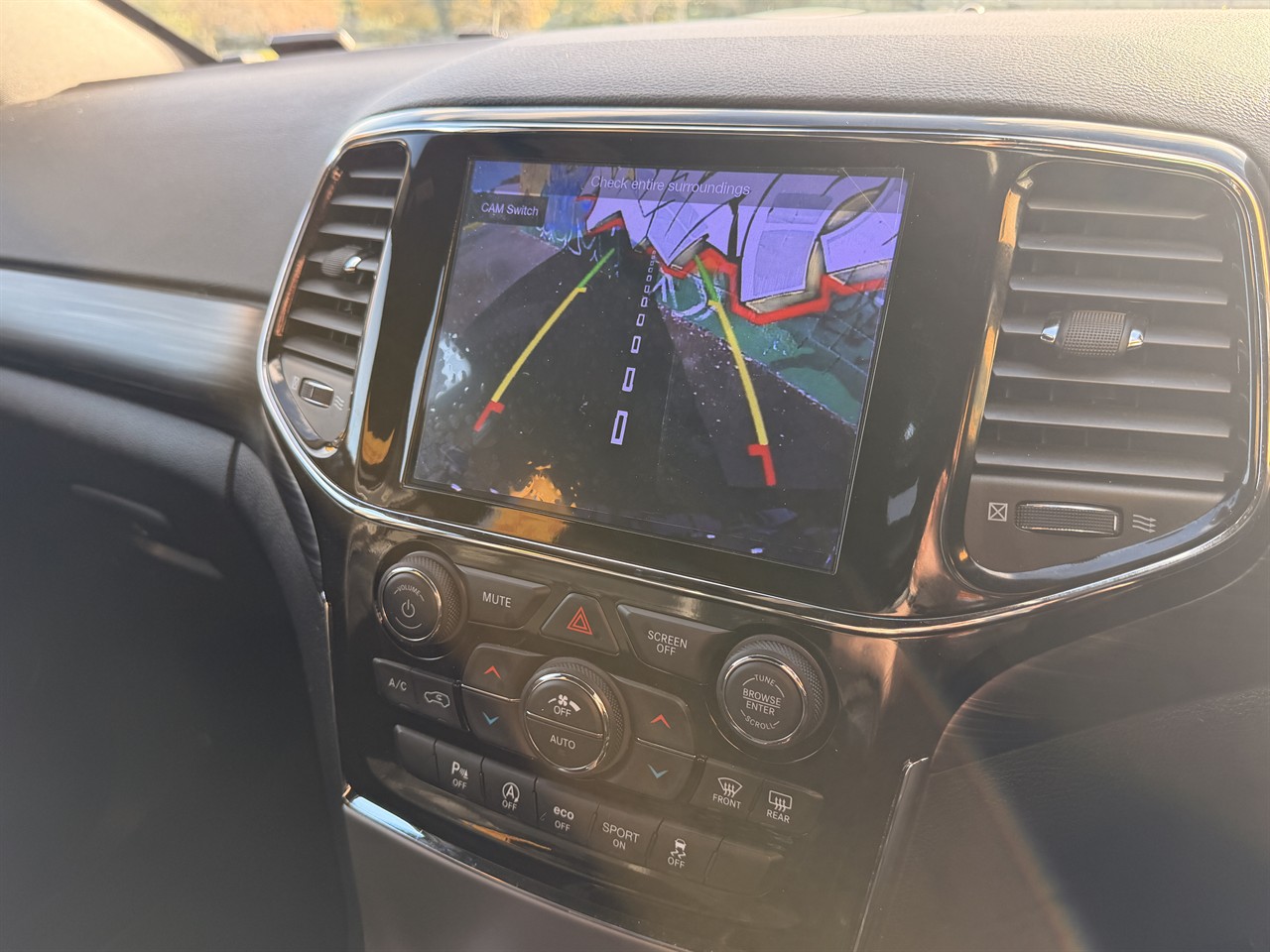 2019 Jeep GRAND CHEROKEE