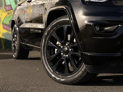 2019 Jeep GRAND CHEROKEE - Thumbnail