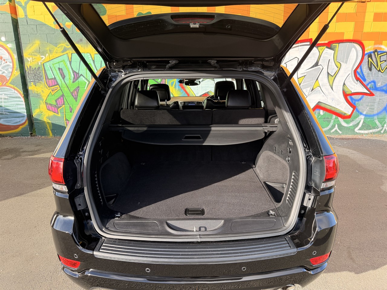 2019 Jeep GRAND CHEROKEE