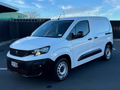 2022 Peugeot Partner - Thumbnail