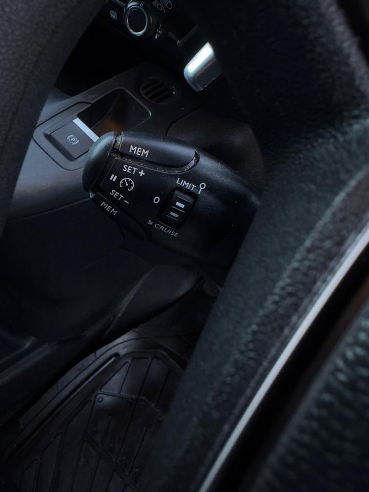 2022 Peugeot Partner