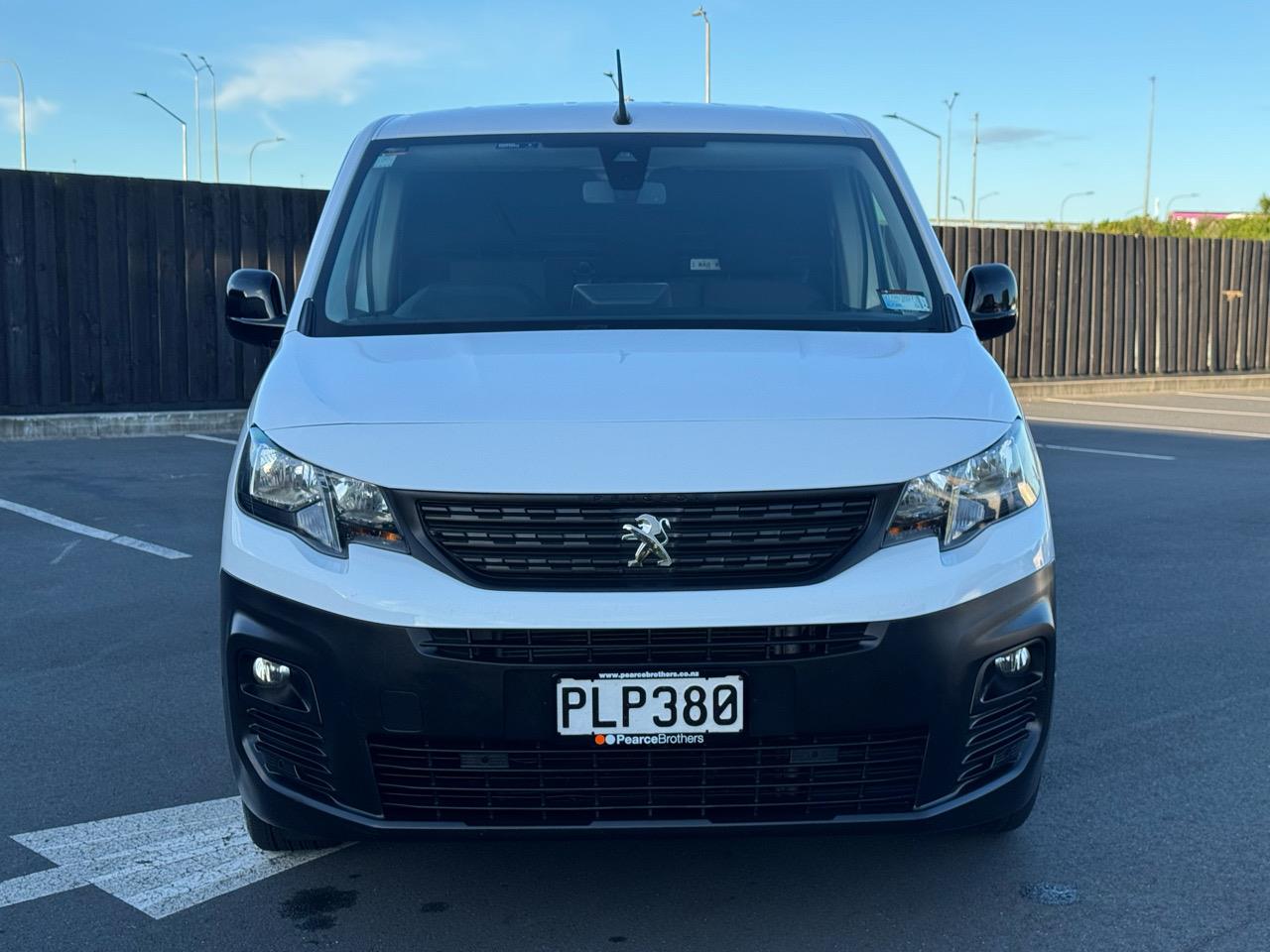2022 Peugeot Partner