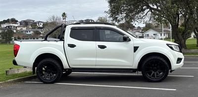 2019 Nissan Navara - Thumbnail
