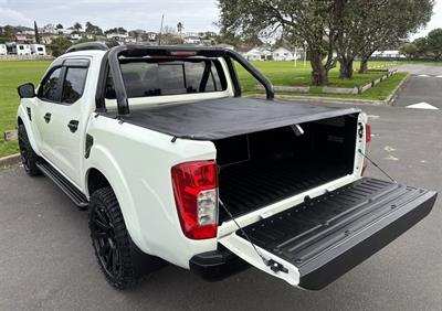 2019 Nissan Navara - Thumbnail