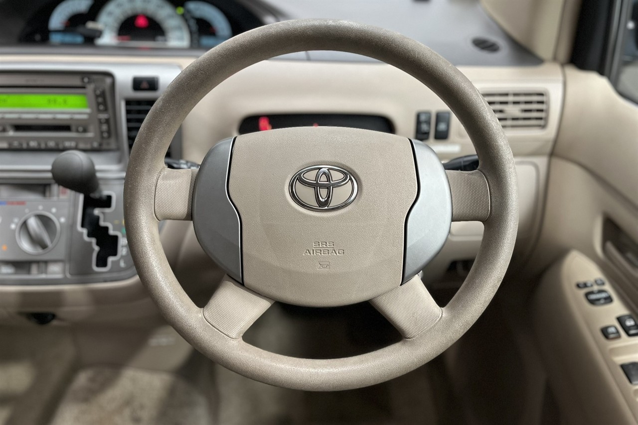2006 Toyota RAUM
