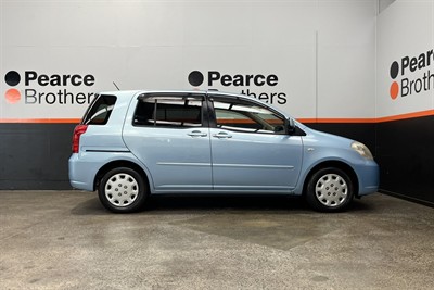 2006 Toyota RAUM - Thumbnail