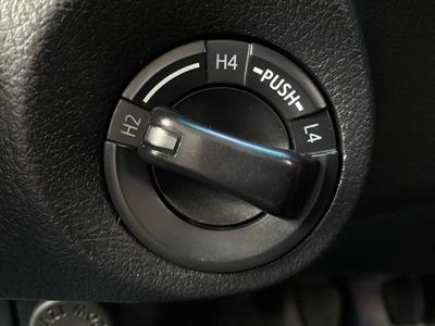 2020 Toyota Hilux - Thumbnail