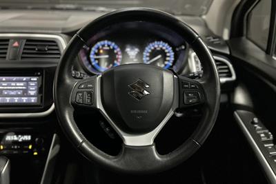 2015 Suzuki SX4 - Thumbnail